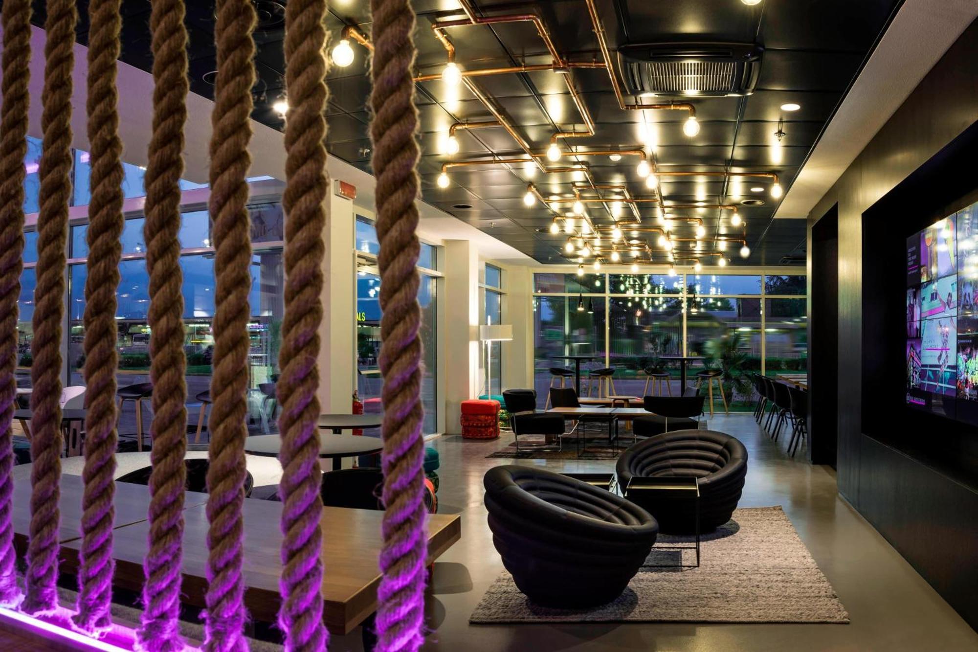 Moxy Milan Malpensa Airport Hotel Case Nuove  Bagian luar foto