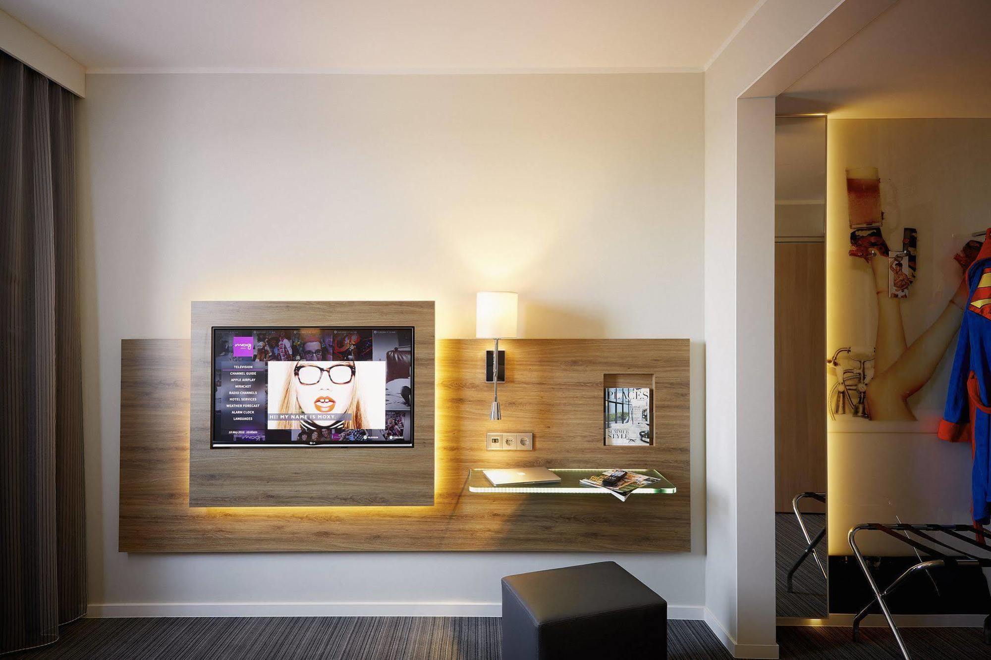 Moxy Milan Malpensa Airport Hotel Case Nuove  Bagian luar foto