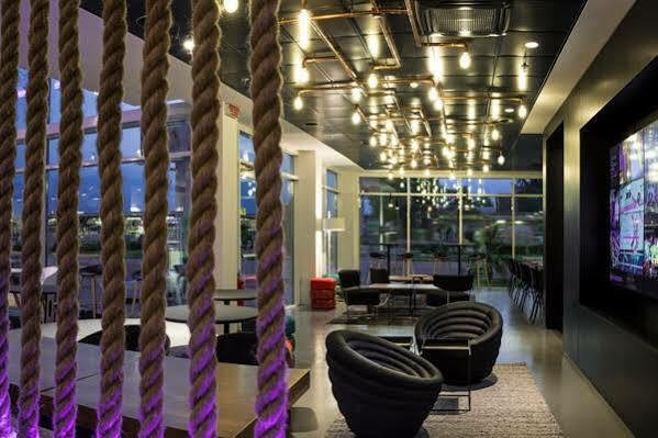 Moxy Milan Malpensa Airport Hotel Case Nuove  Bagian luar foto